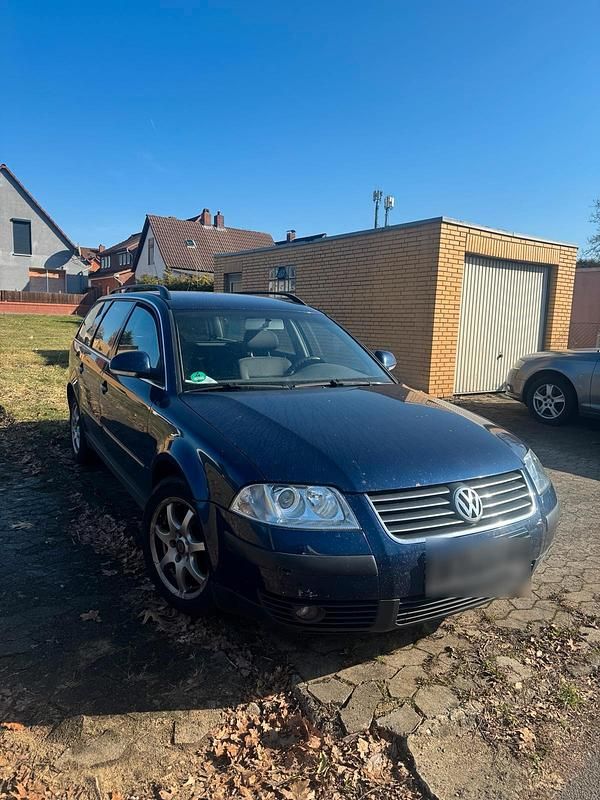 Gebraucht VW Passat 105 PS (77 kW) 2005 Blau Kombi