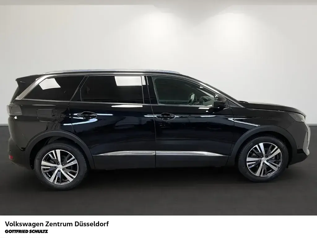 Gebraucht Peugeot 5008 Allure 131 PS (96 kW) 2023 Schwarz SUV