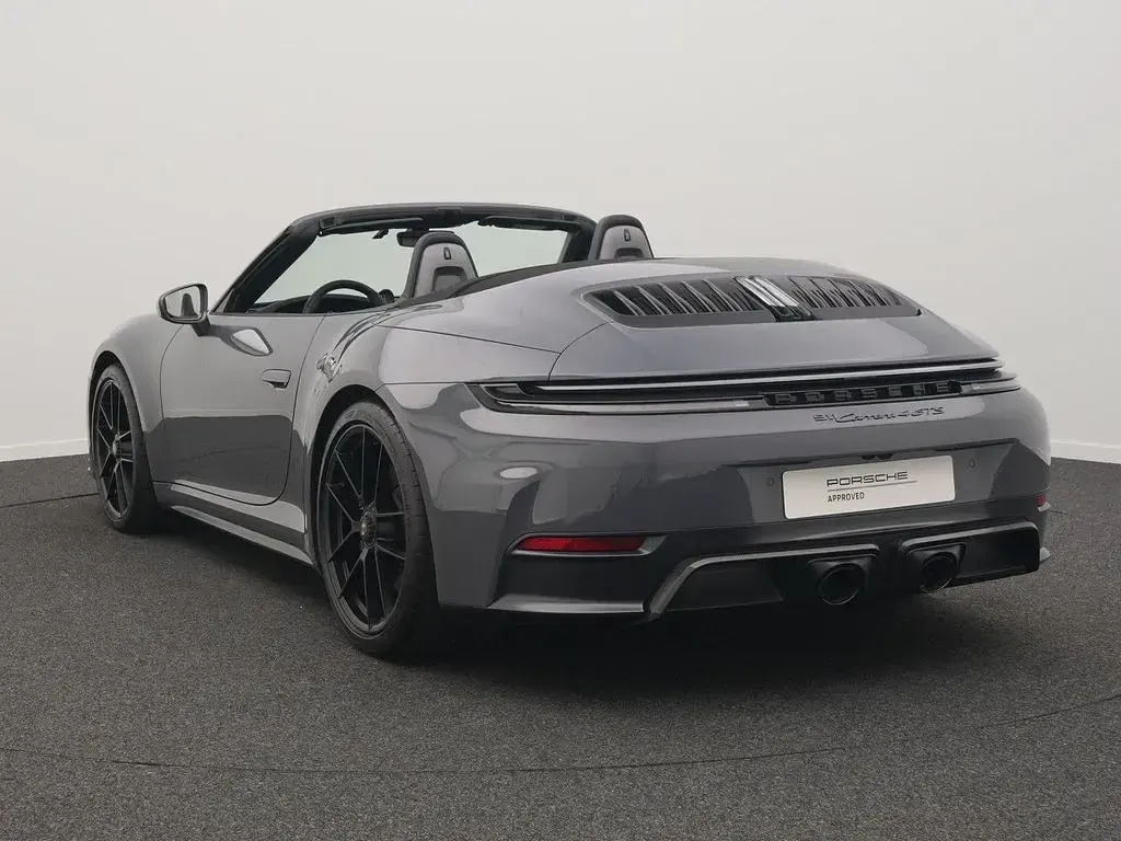 Gebraucht Porsche 992 541 PS (397 kW) 2025 Grau Cabrio