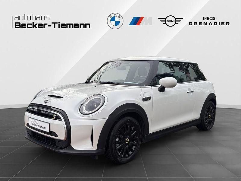 Gebraucht Mini Cooper SE Classic 135 kW (184 PS) 2023 Nanuq white Kleinwagen