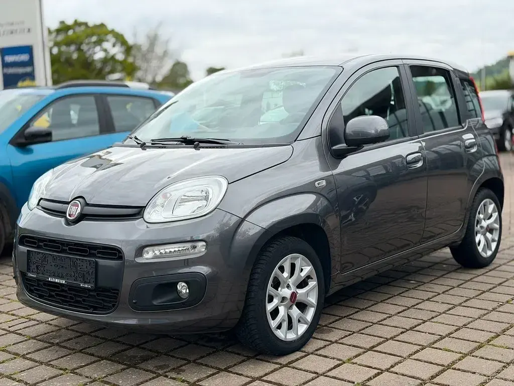 Gebraucht Fiat Panda Lounge 69 PS (50 kW) 2017 Grau Kleinwagen