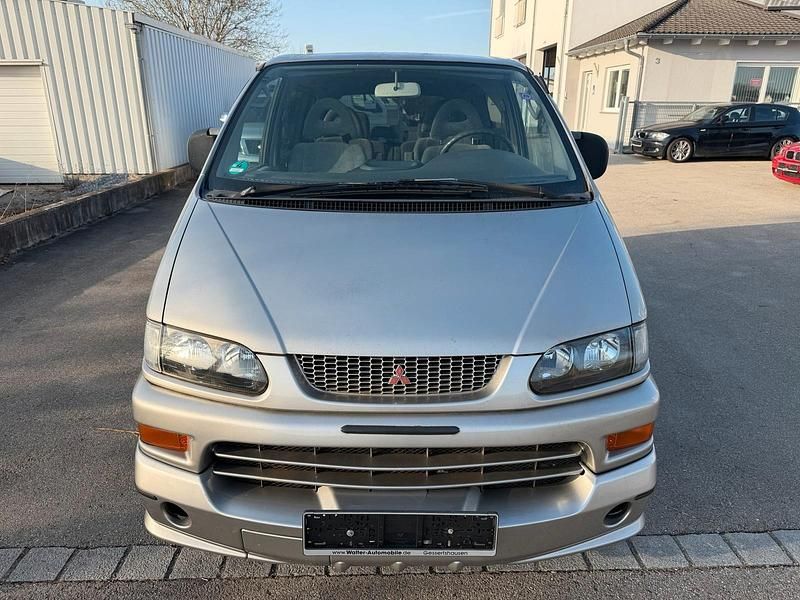 Gebraucht Mitsubishi Space Gear 113 PS (83 kW) 2000 Van / Kleinbus