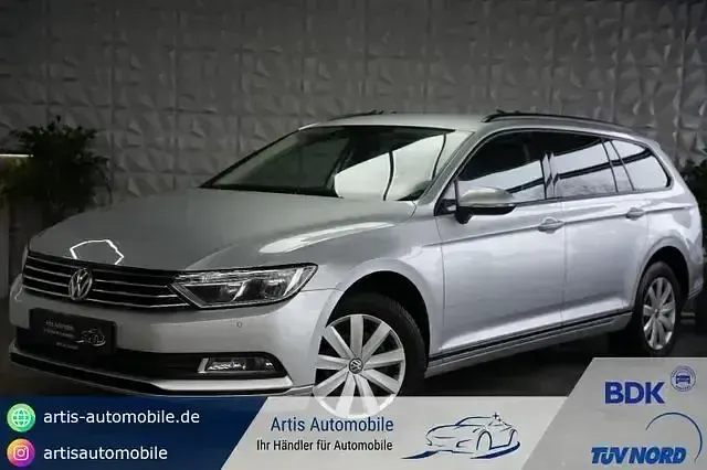 Gebraucht VW Passat Trendline 150 PS (110 kW) 2016 Silber Kombi