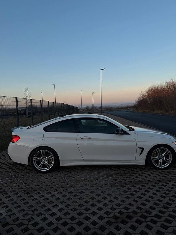 Gebraucht BMW 435 M Sport 313 PS (230 kW) 2014 Weiß Coupé