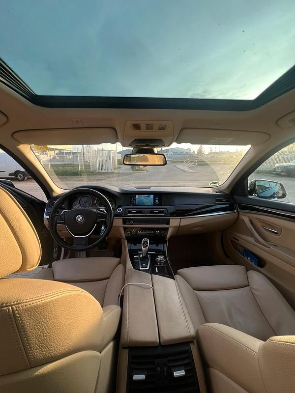 Grau Gebraucht 2010 BMW 535 Limousine | 13.000 € (Fairer Preis) - Bild 1/4