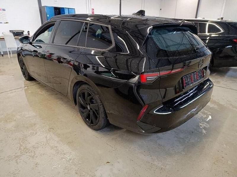 Gebraucht Opel Astra 131 PS (96 kW) 2024 Lackierung schwarz perla nera/ Kombi