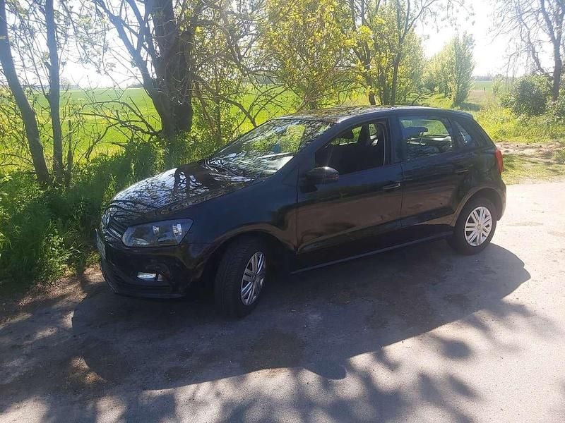 Gebraucht 2014 VW Polo Trendline Limousine | 4.990 € (Superpreis) - Bild 1/4