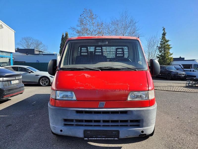 Gebraucht Fiat Ducato 128 PS (94 kW) 2001 Rot Van