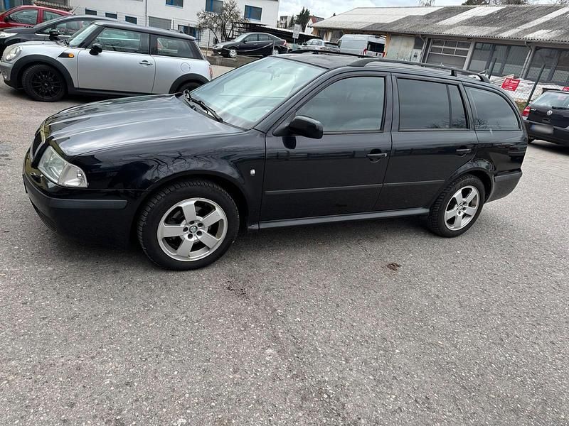 Gebraucht Skoda Octavia 116 PS (85 kW) 2003 Schwarz Kombi
