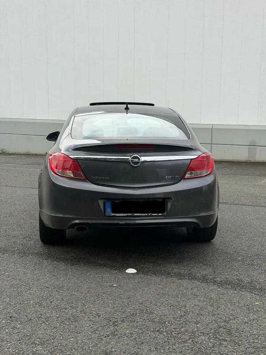 Gebraucht Opel Insignia 160 PS (117 kW) 2010 Grau Limousine