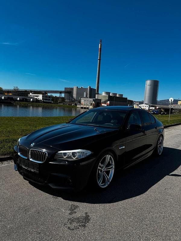 Second-hand BMW 525 204 CP (150 kW) 2011 Negru Berlinǎ