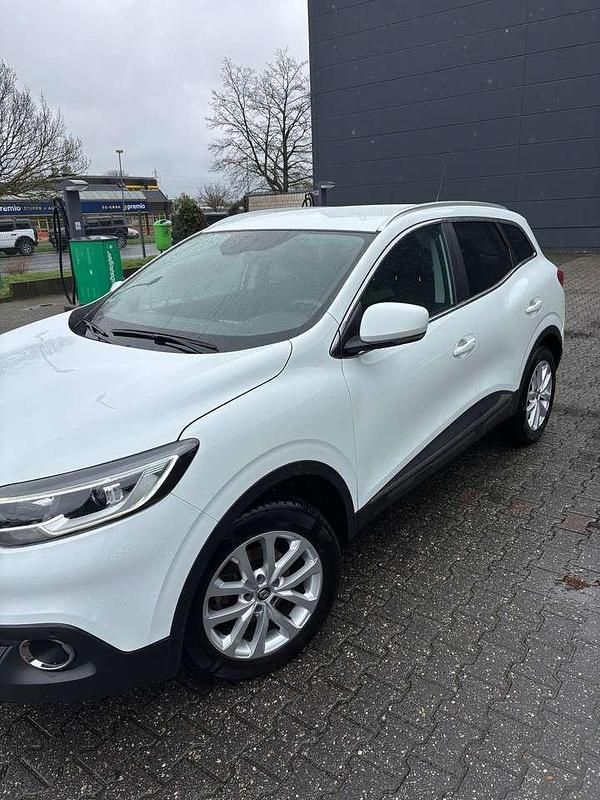 Gebraucht Renault Kadjar Experience 131 PS (96 kW) 2015 Weiß SUV