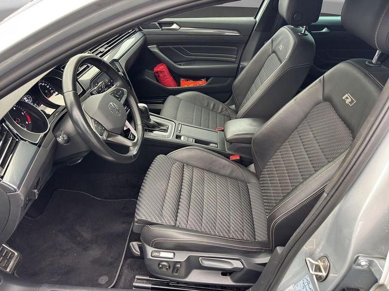 Gebraucht VW Passat R-line 200 PS (147 kW) 2021 Silber Kombi