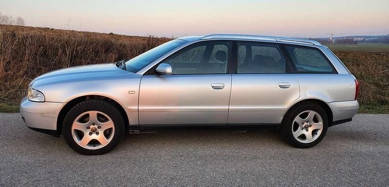 Second-hand Audi A4 116 CP (85 kW) 2000 Argintiu Break