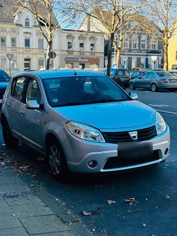 Gebraucht Dacia Sandero 75 PS (55 kW) 2008 Grau Kleinwagen