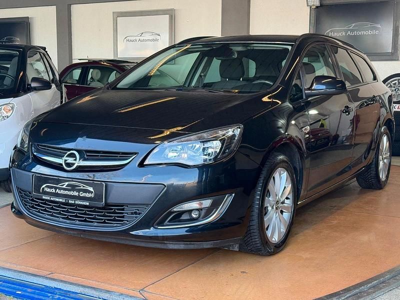 Gebraucht Opel Astra Active 131 PS (96 kW) 2013 Schwarz Kombi