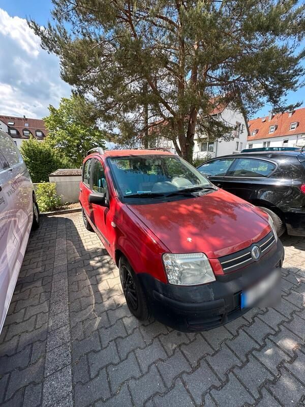 Rot Gebraucht 2005 Fiat Panda Kleinwagen | 2.200 € (Fairer Preis) - Bild 1/4