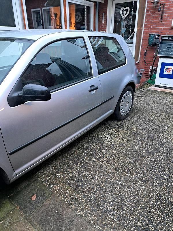 Gebraucht VW Golf IV 75 PS (55 kW) 2001 Silber Limousine