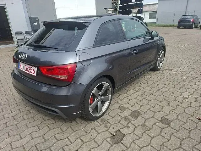 Gebraucht Audi A1 Ambition 185 PS (136 kW) 2011 Grau Kleinwagen