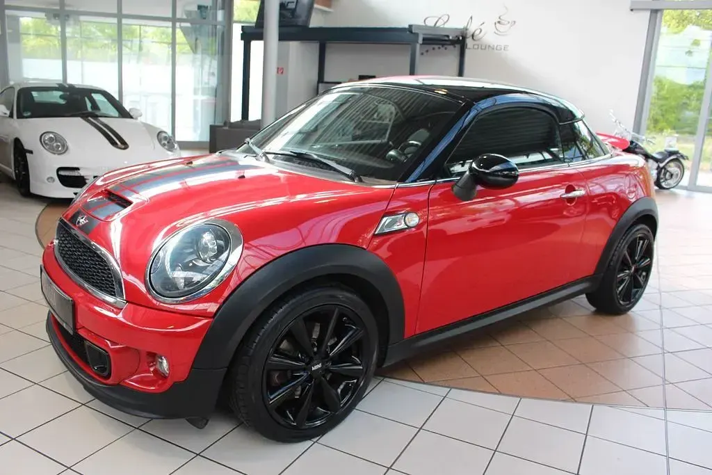 Używany Mini Cooper S 184 KM (135 kW) 2015 Czerwony Hatchback
