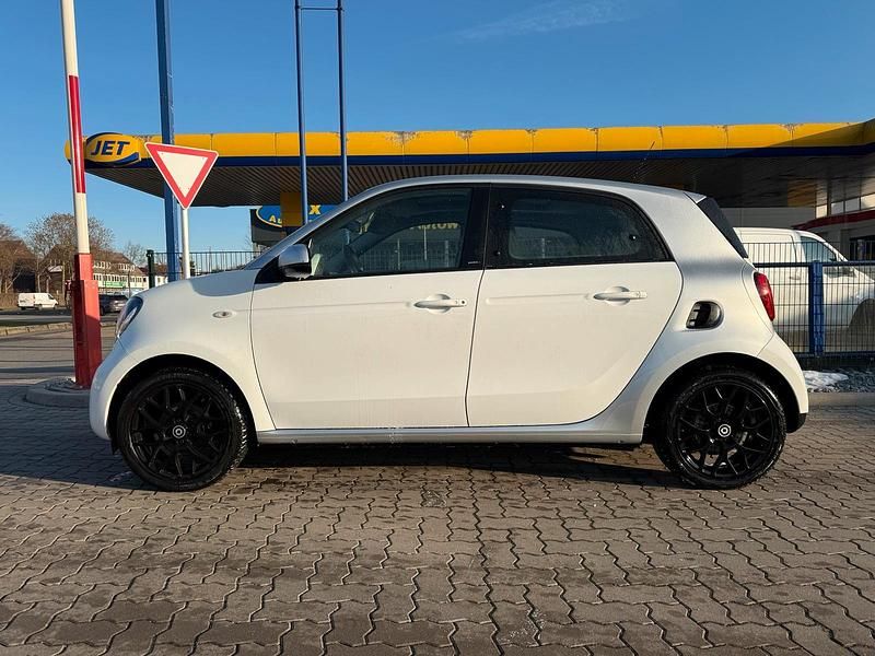 Gebraucht Smart ForFour 71 PS (52 kW) 2015 Weiß Kleinwagen