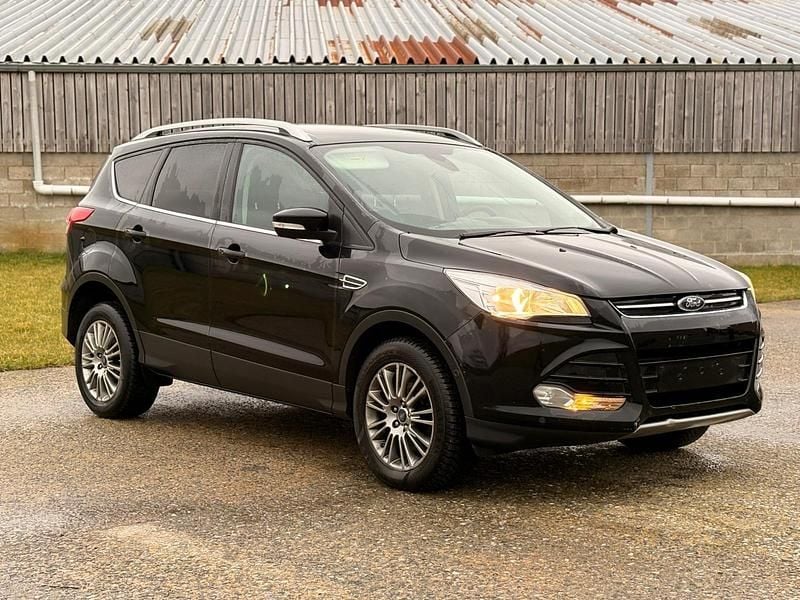 Second-hand Ford Kuga 163 CP (119 kW) 2015 Negru SUV