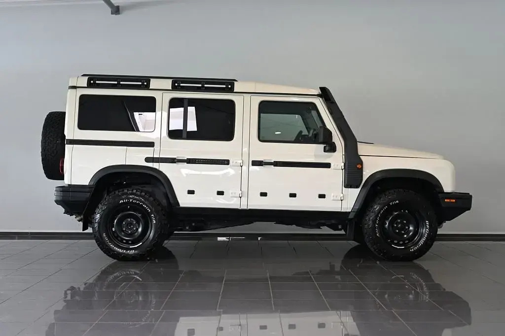 Gebraucht Ineos Grenadier 249 PS (183 kW) 2024 Scottish white Kombi