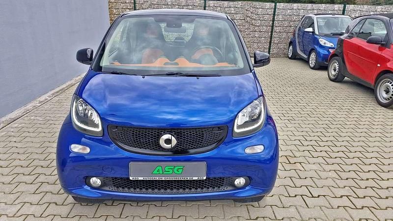 Gebraucht Smart ForTwo Coupé Passion 90 PS (66 kW) 2016 Schwarz / blau Kleinwagen