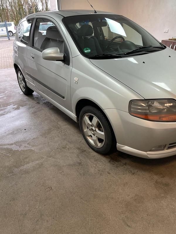 Gebraucht Chevrolet Kalos 95 PS (69 kW) 2006 Silber Coupé