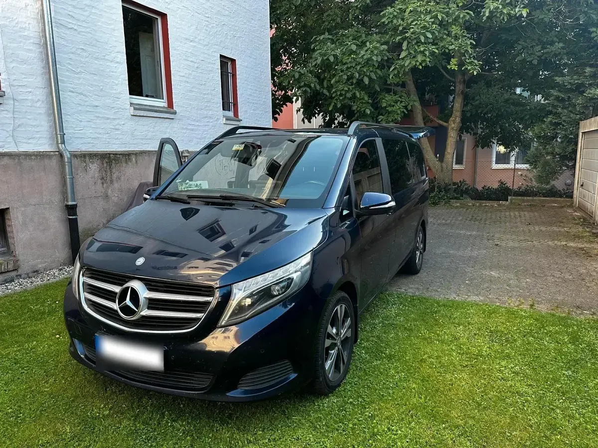 Gebraucht Mercedes V250 190 PS (139 kW) 2015 Blau Van / Kleinbus