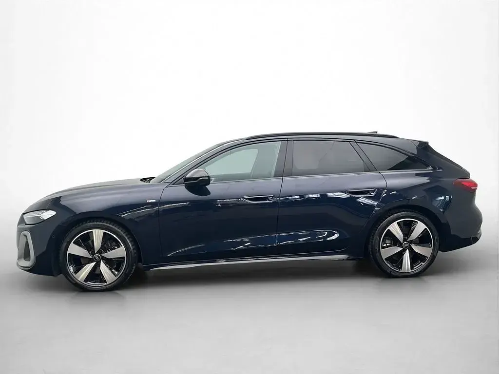 Gebraucht Audi A5 Edition .1 204 PS (150 kW) 2025 Firmamentblau metallic Kombi