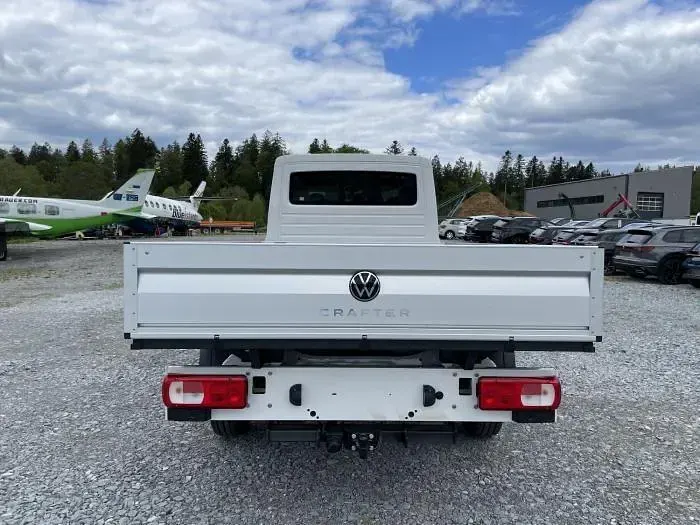 Neu VW Crafter 140 PS (102 kW) 2025 Weiß, candyweiß (b4) Van