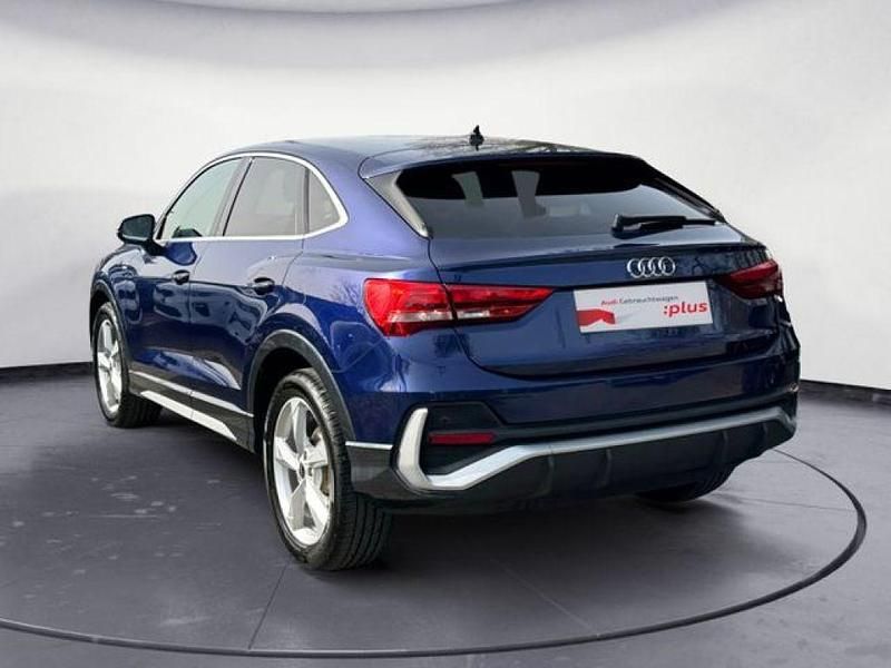 Gebraucht Audi Q3 150 PS (110 kW) 2024 Navarrablau (metallic) SUV