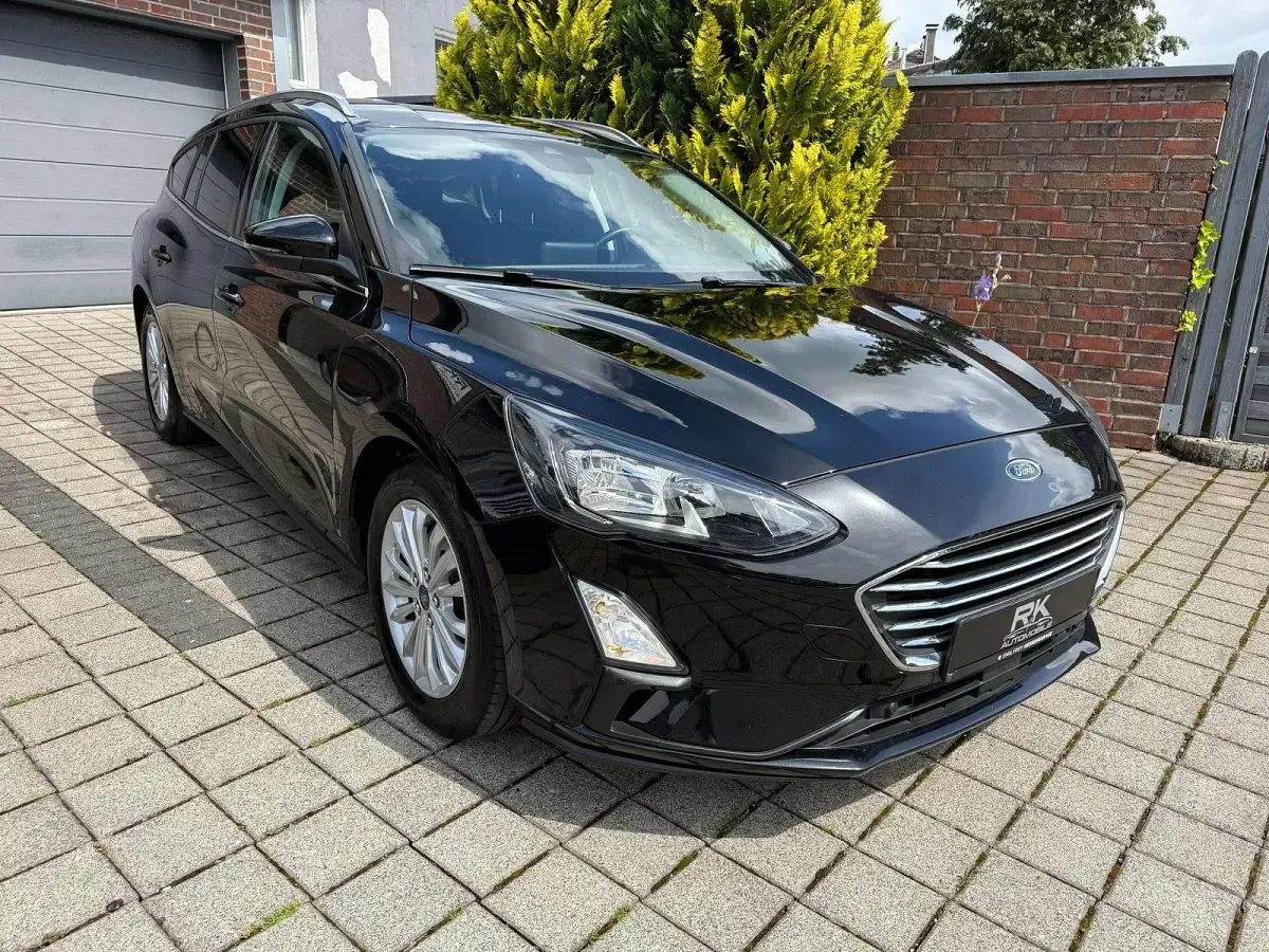 Używany Ford Focus Titanium 150 KM (110 kW) 2020 Czarny Kombi