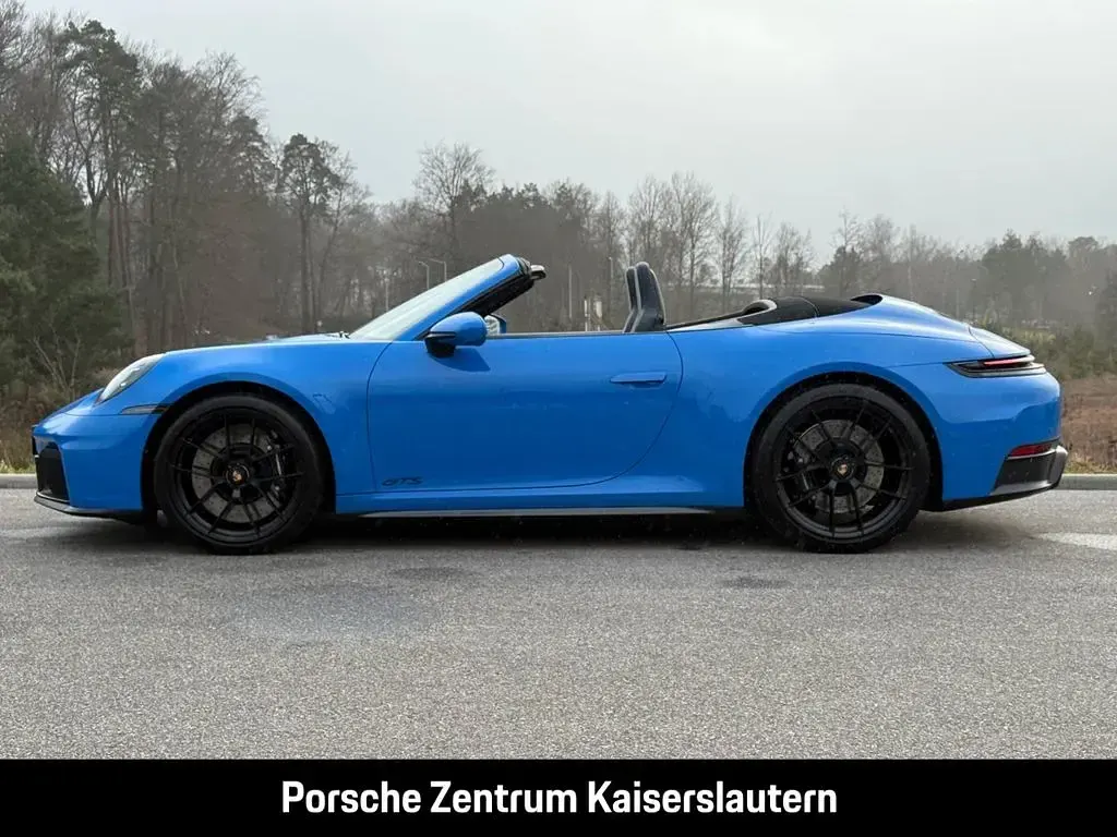 Gebraucht Porsche 992 541 PS (397 kW) 2025 Blau Cabrio