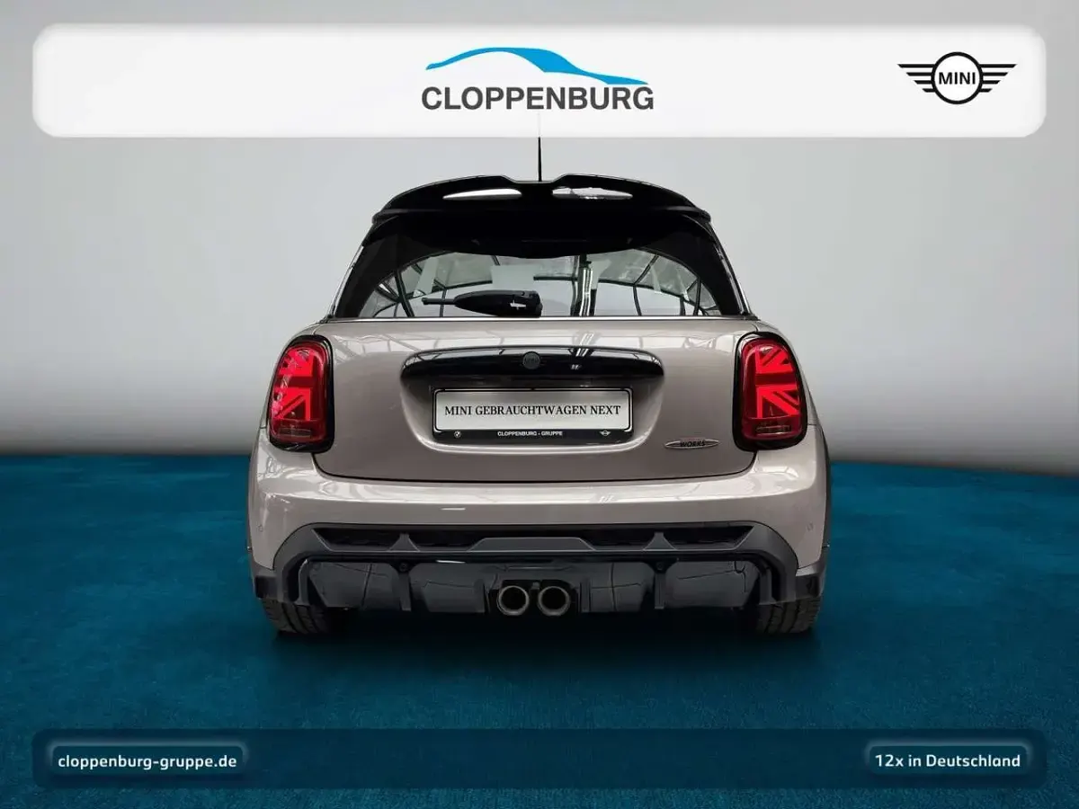 Gebraucht Mini John Cooper Works 231 PS (169 kW) 2023 Rooftop grey Kleinwagen