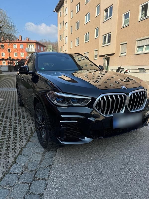 Gebraucht BMW X6 M Sport 340 PS (250 kW) 2022 Schwarz SUV