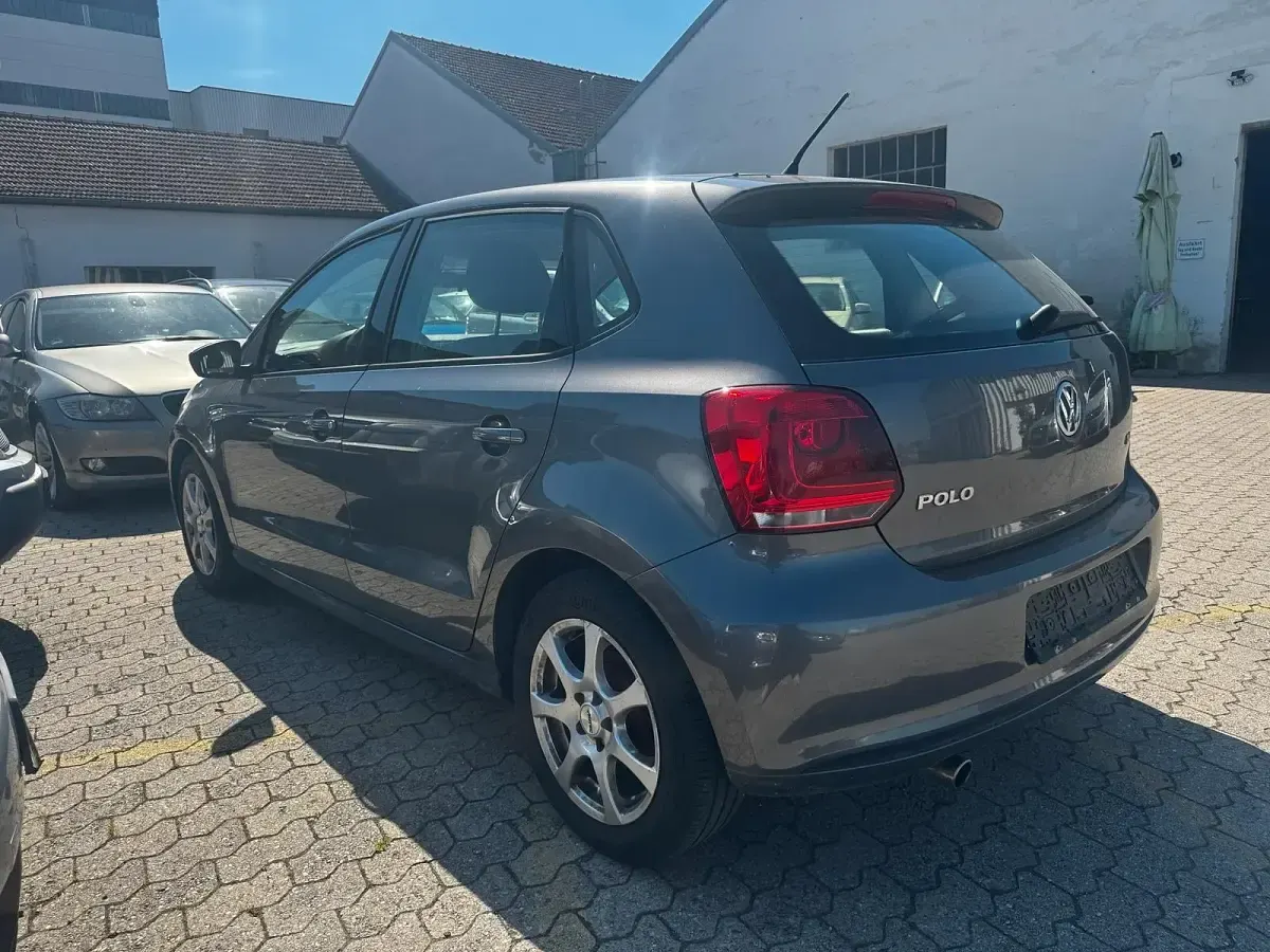 Gebraucht VW Polo 86 PS (63 kW) 2010 Grau Kleinwagen