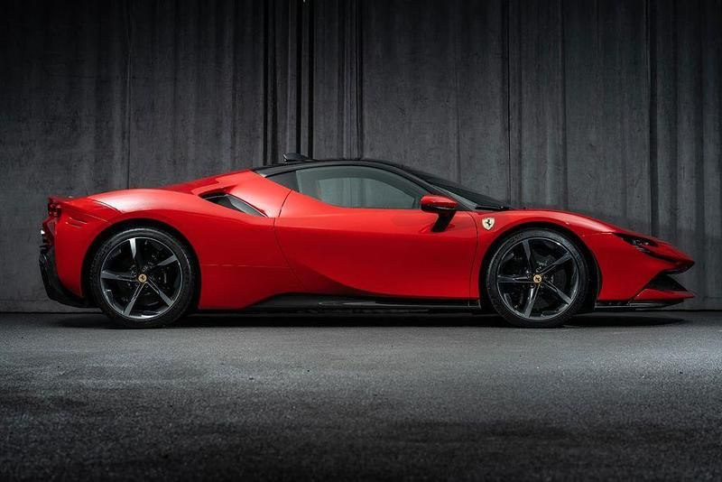 Gebraucht Ferrari SF90 999 PS (734 kW) 2019 Rot Coupé