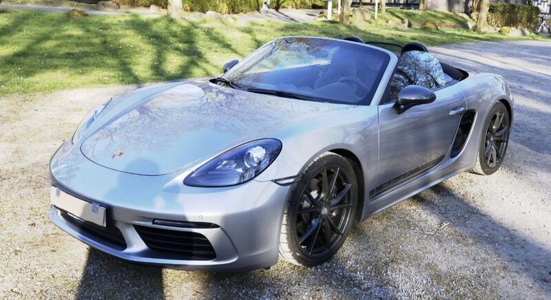 Silber Gebraucht 2019 Porsche 718 Boxster T Cabrio | 66.500 € - Bild 1/4