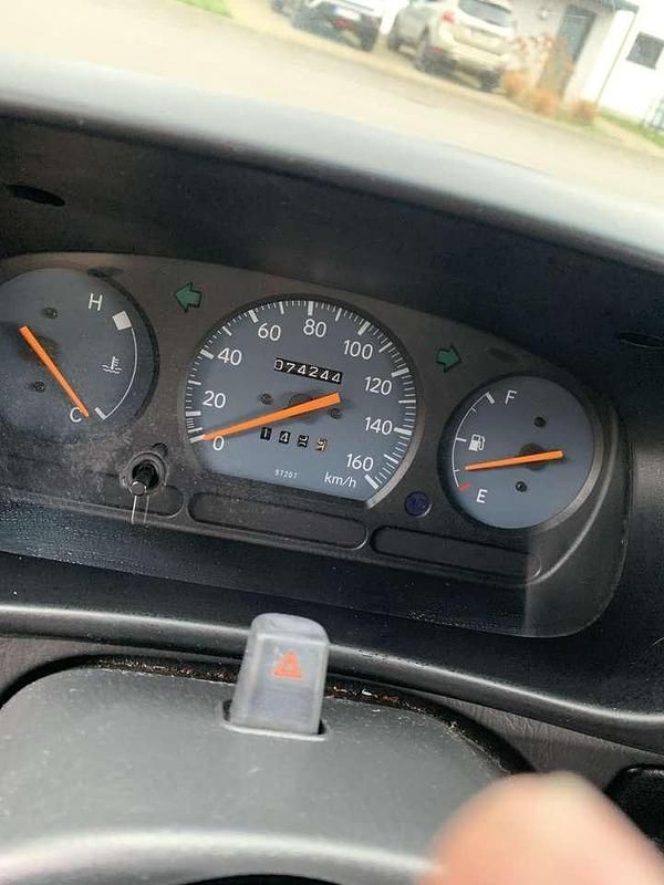 Gebraucht Daihatsu Cuore 56 PS (41 kW) 1999 Blau Kleinwagen