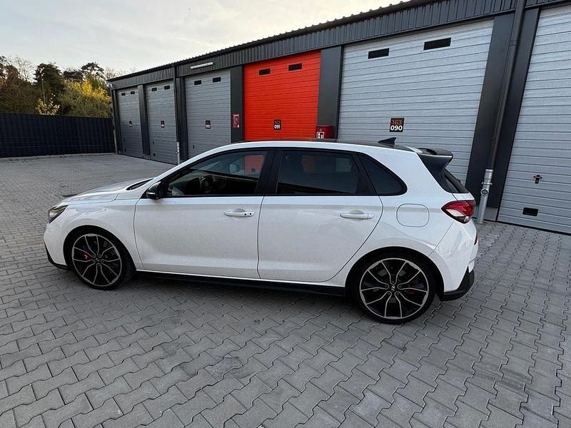 Schwarz Gebraucht 2019 Hyundai i30 N Performance Limousine | 17.800 € (Superpreis) - Bild 1/4