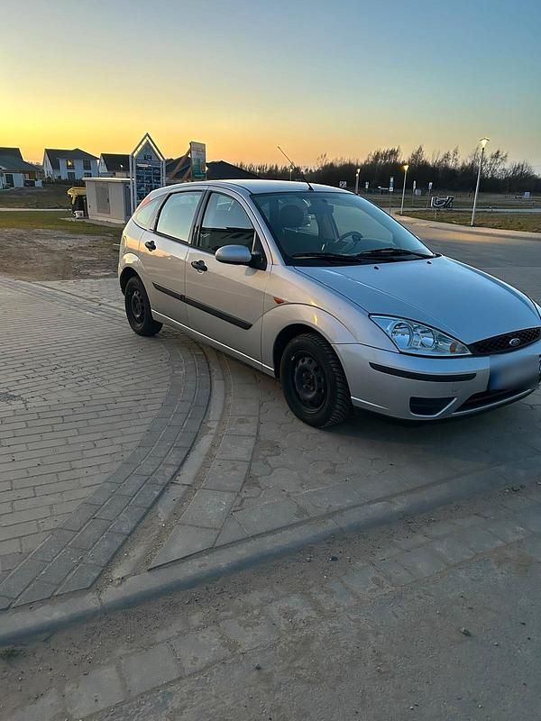 Gebraucht Ford Focus 101 PS (74 kW) 2003 Grau Kleinwagen