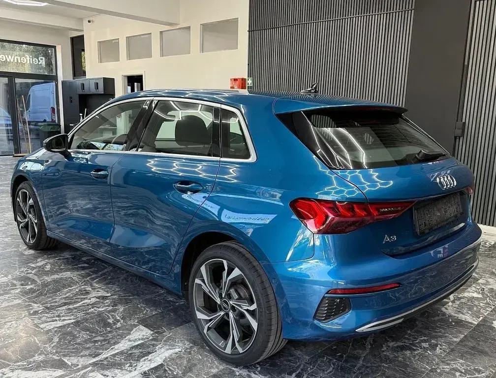 Gebraucht Audi A3 Sportback e-tron Advanced 150 PS (110 kW) 2022 Blau Kleinwagen