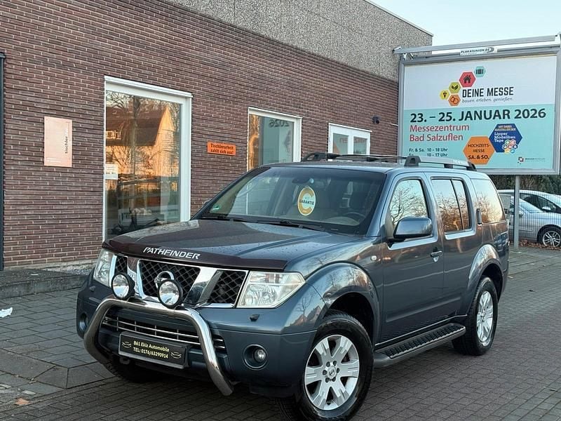 Grau Gebraucht 2006 Nissan Pathfinder SUV | 7.999 € (Etwas zu teuer) - Bild 1/4