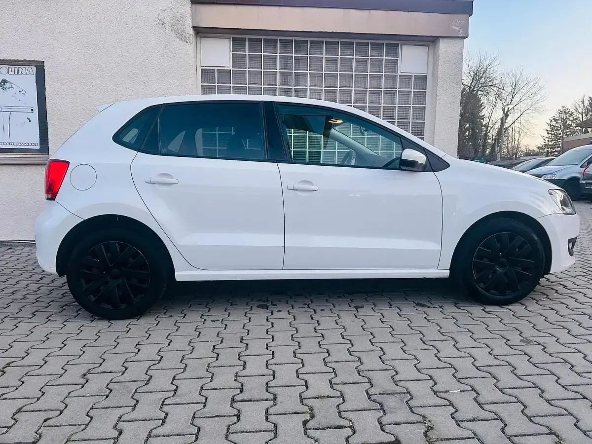 Gebraucht VW Polo 67 PS (49 kW) 2010 Weiß Kleinwagen