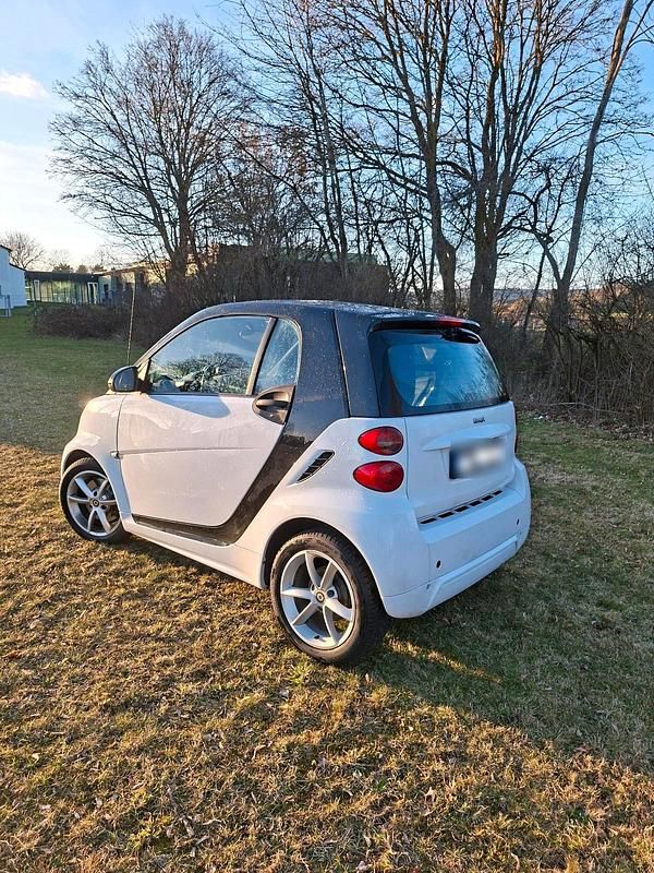 Gebraucht Smart ForTwo Coupé 71 PS (52 kW) 2012 Weiß Coupé