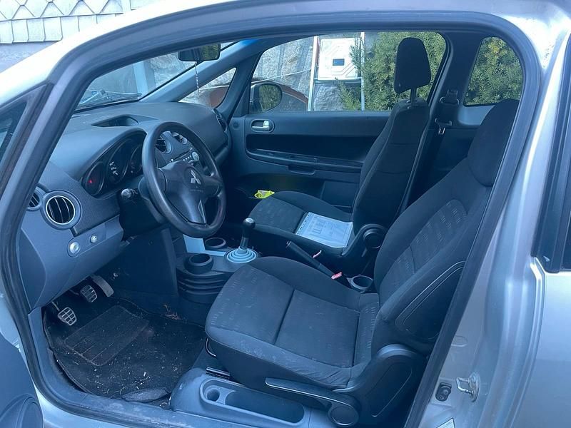 Gebraucht Mitsubishi Colt 80 PS (58 kW) 2005 Silber Kleinwagen