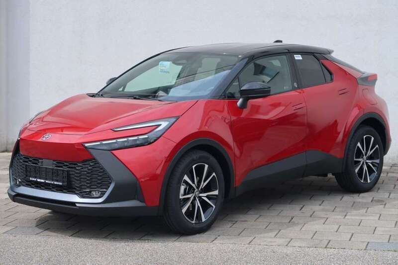 Karminarot mica / dach schwarz Neu 2024 Toyota C-HR Team SUV | 32.590 € (Fairer Preis) - Bild 1/4