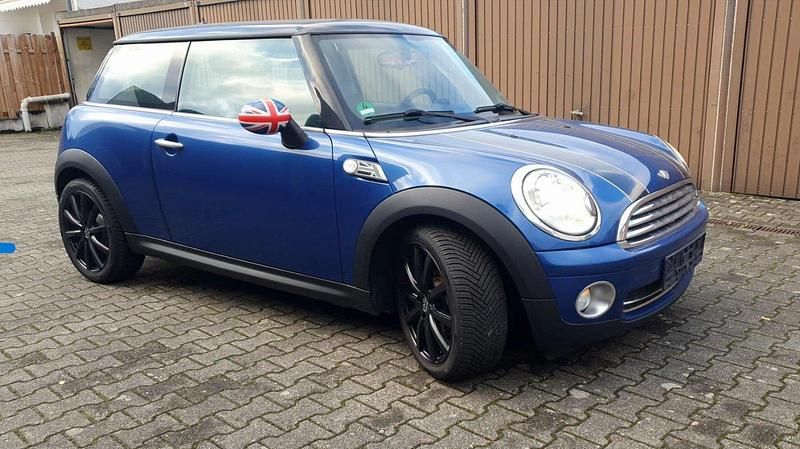 Gebraucht Mini Cooper Chili 120 PS (88 kW) 2008 Lightning blue metallic (metallic) Kleinwagen